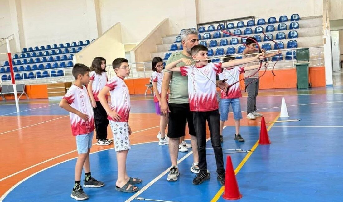Manisa’nın Sarıgöl ilçesinde Gençlik ve Spor İlçe Müdürlüğü tarafından açılan