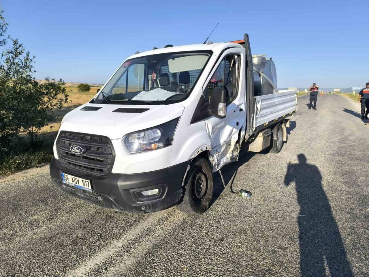 Yozgat’ın Sarıkaya ilçesinde kamyonet ile hafif ticari aracın çarpıştığı kazada