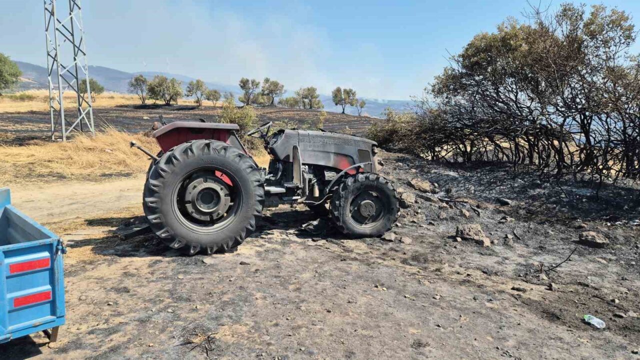 Tekirdağ’ın Şarköy ilçesinde etkisini sürdüren orman yangınında bir traktör ve