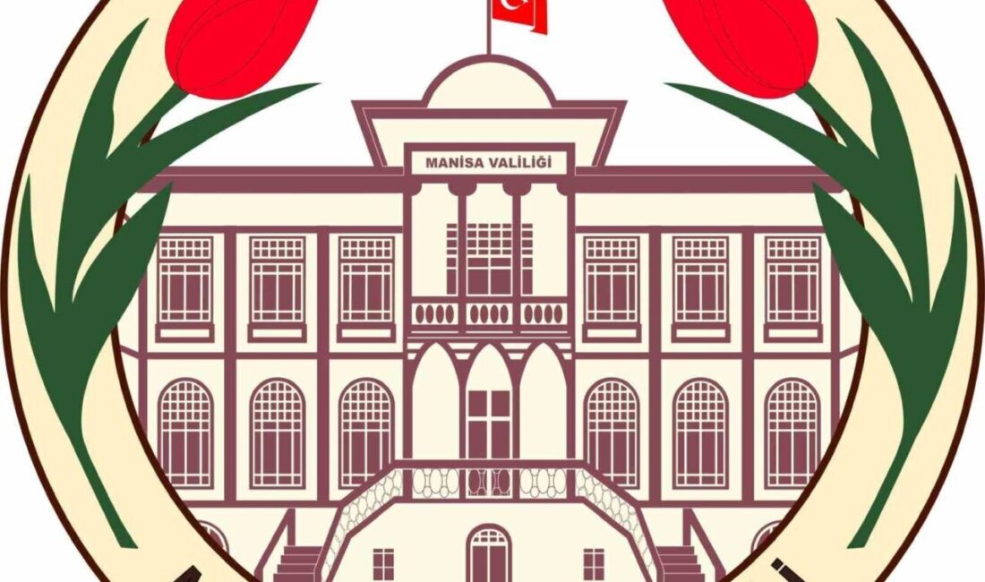 Manisa’nın Saruhanlı ilçesine bağlı Apak Mahallesi’nde çıkan orman yangını ekiplerin