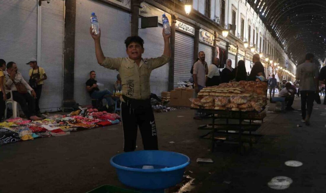 Suriye’de iç savaşın sona ermesiyle hayatın normale döndüğü Şam’da çocuklar