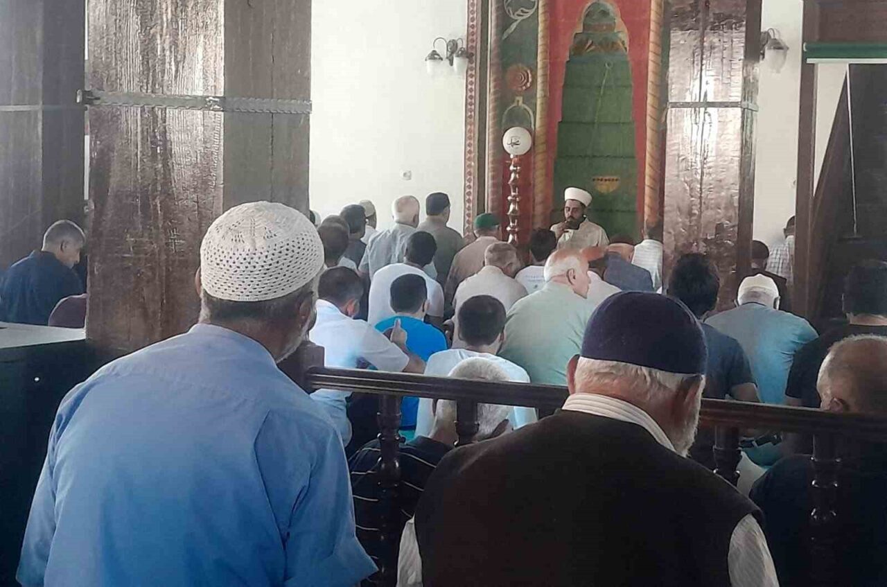 Erzincan’ın Tercan ilçesinde Ülkü Ocakları tarafından, Pençe-Kilit Hareket bölgesinde şehit