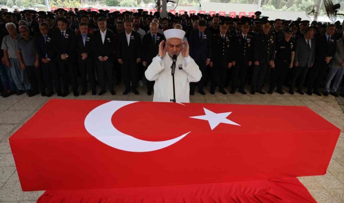 Şırnak’ta sürdürülen operasyon sırasında kayalıklardan düşerek şehit olan Jandarma Uzman