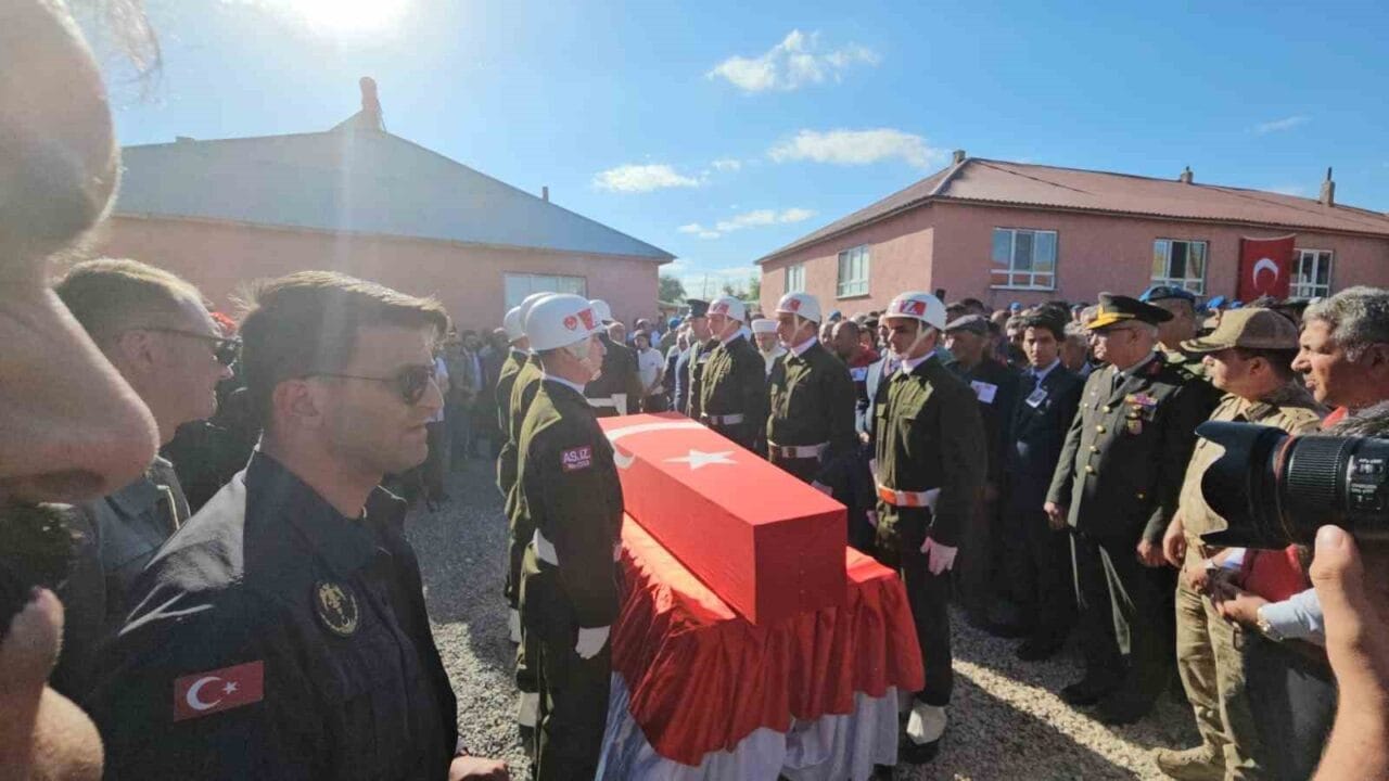 Pençe-Kilit Harekâtı bölgesindeki bir mağarada gerçekleştirilen arama-tarama faaliyeti sırasında metan