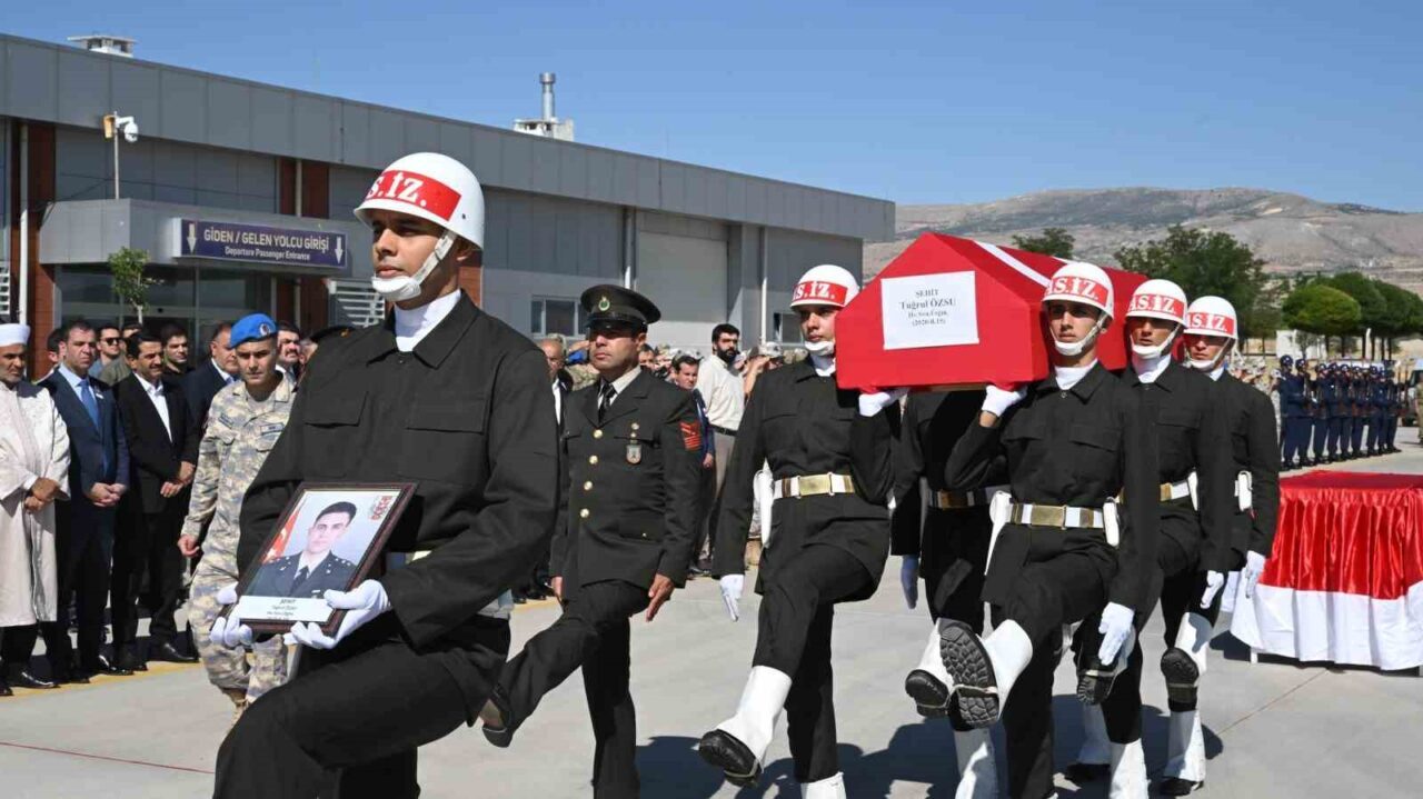 Malatya’nın Akçadağ ilçesinde askeri aracın devrilmesi sonucu şehit olan Hava