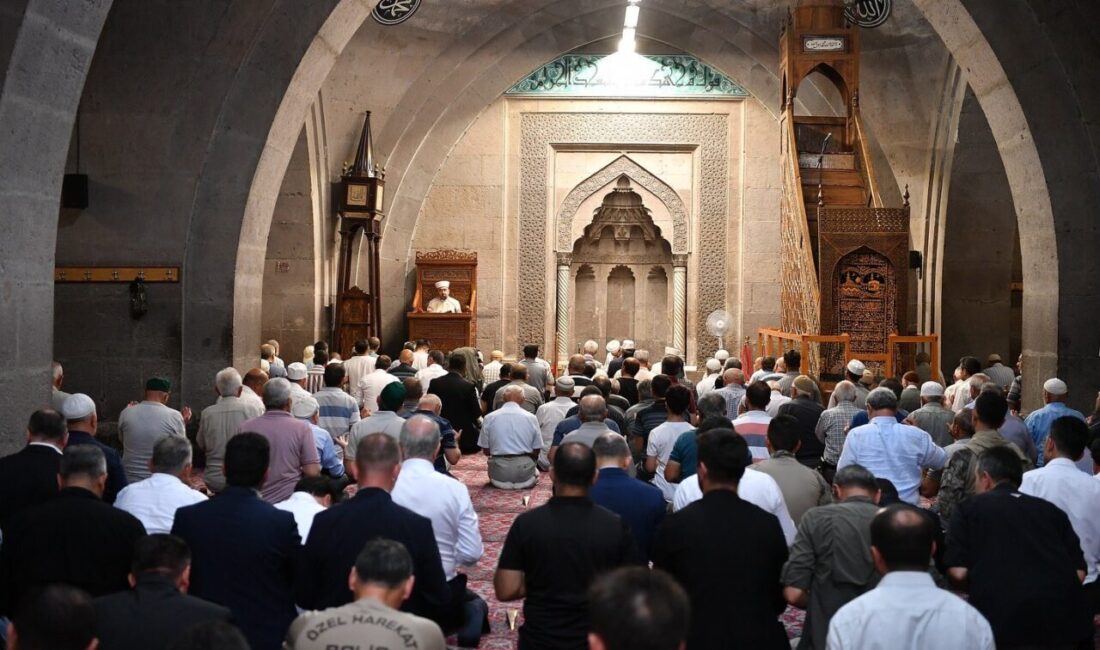 Kayseri Büyükşehir Belediye Başkanı Dr. Memduh Büyükkılıç; 15 Temmuz Demokrasi