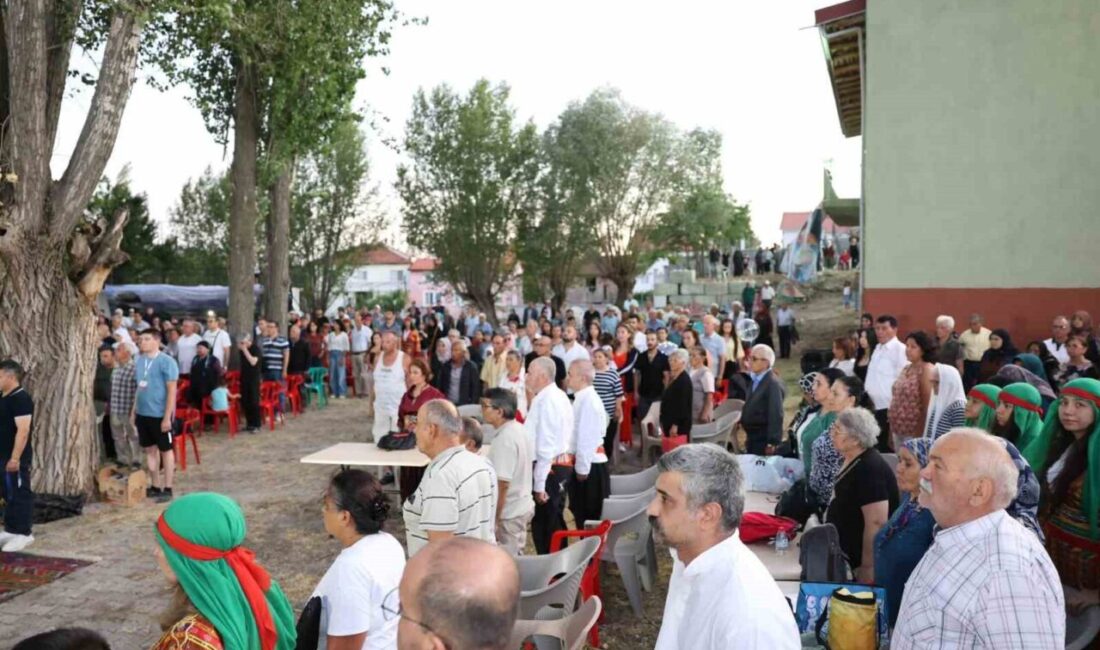 Afyonkarahisar’ın Sandıklı ilçesine bağlı Selçik Köyü, 17. Sarı Dede Sultan