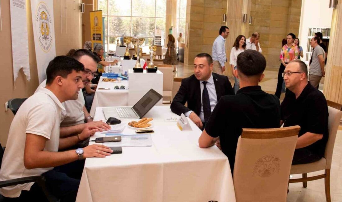 Selçuk Üniversitesi, Tercih Tanıtım Günleri kapsamında üniversite adaylarıyla bir araya