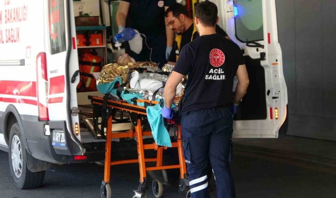 Kocaeli’nin Kandıra ilçesinde serinlemek için girdiği denizde boğulma tehlikesi geçiren