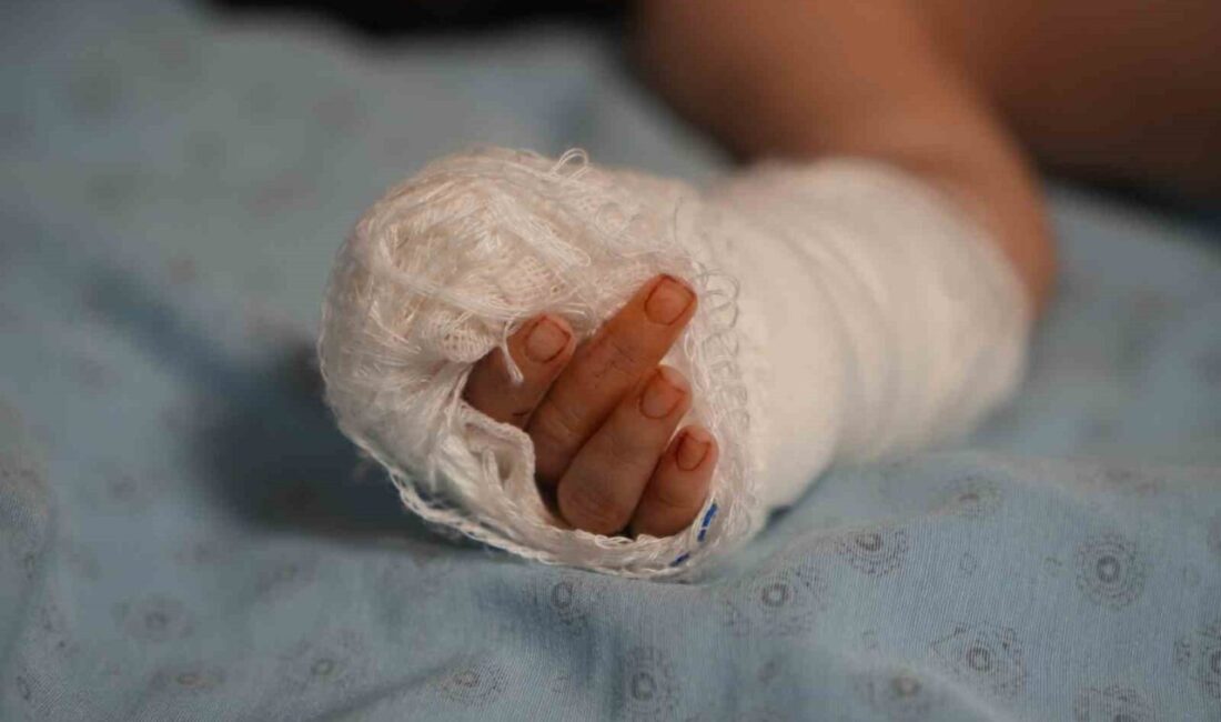 Adıyaman’ın Kahta ilçesinde yüksek ateş şikayetiyle hastaneye yatırılan 3 aylık