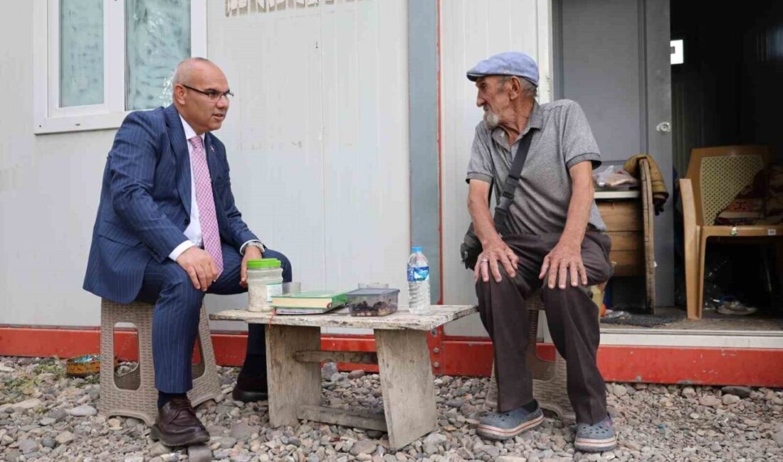 Ağrı Valisi Mustafa Koç, Taşlıçay ilçesinde “Memiş Dayı” olarak tanınan