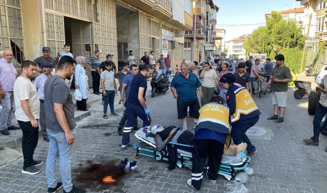Manisa’nın Kula ilçesinde dengesini kaybetmesi sonucu seyir halindeki motosikletten düşen