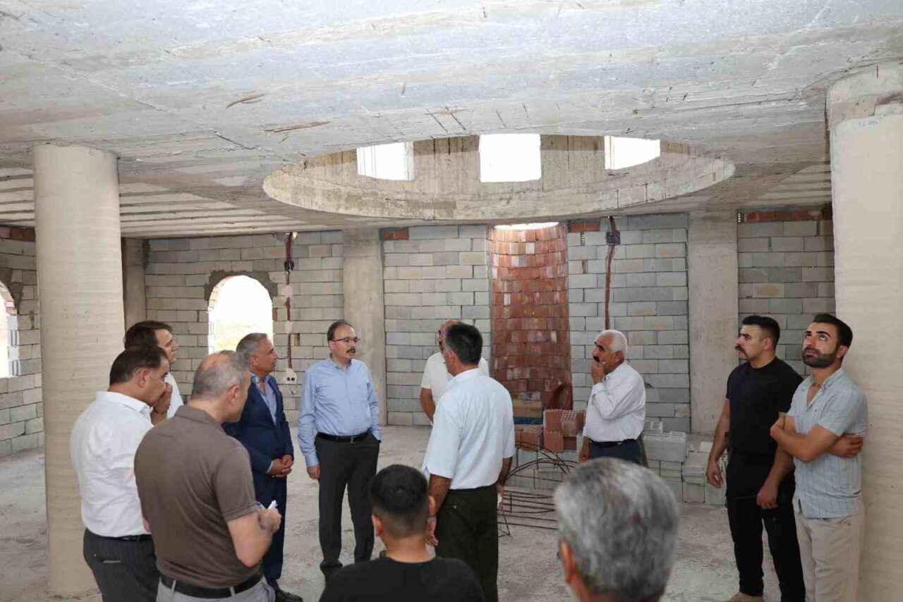 Siirt Valisi ve Belediye Başkan Vekili Dr. Kemal Kızılkaya, Kurtalan