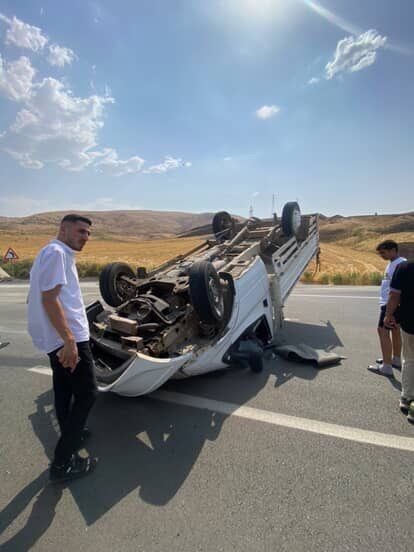 Siirt-Kurtalan karayolunda meydana gelen trafik kazasında bir sürücü yaralandı. Edinilen