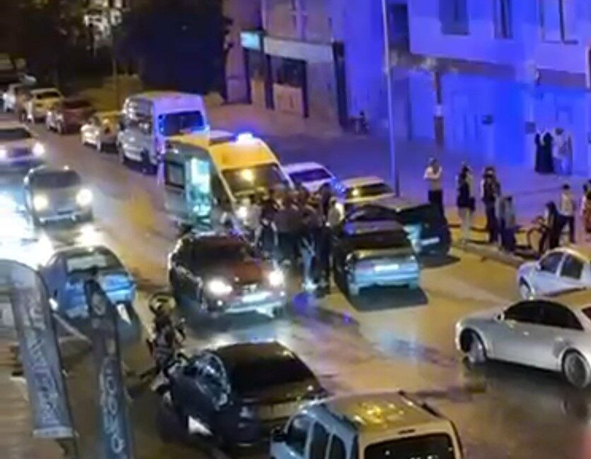 Siirt’te iki aracın çarpıştığı kazada 1 kişi hafif şekilde yaralandı.