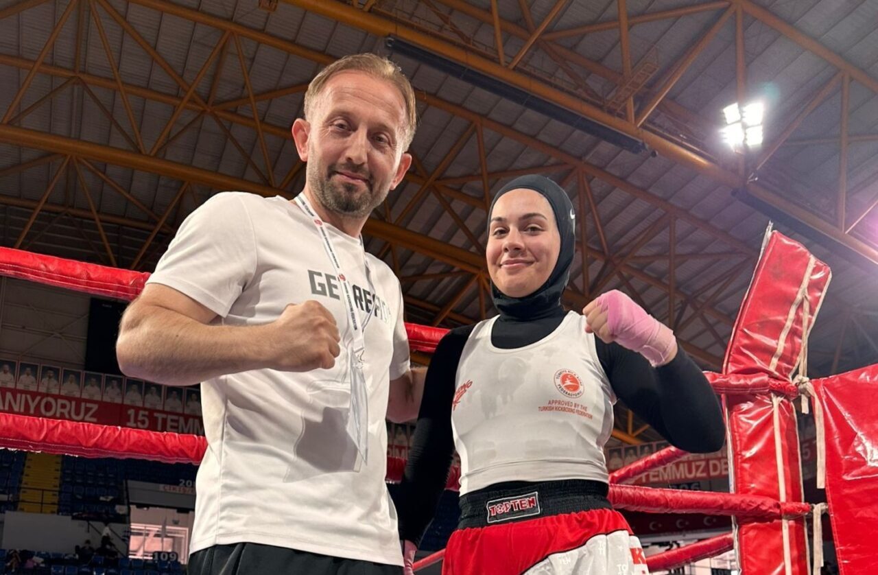 Türkiye Gençler ve Büyükler Kick Boks Şampiyonasında Düzceli sporcular 3
