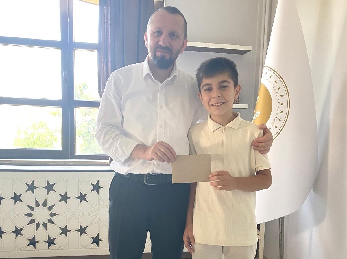 Simav İlçe Müftüsü Hasan Serçe, U13-U15 Türkiye Badminton Milli Sporcu
