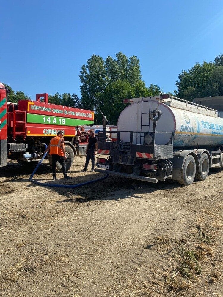 Sincan Belediyesi tarafından Bolu Göynük’te çıkan orman yangınlarına personel ve
