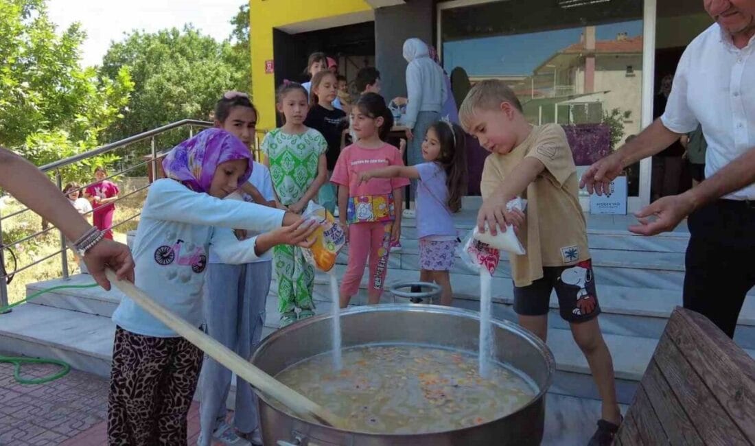 Balıkesir’in Sındırgı ilçesinde İlim Yayma Cemiyeti Şubesi tarafından Muharrem ayı