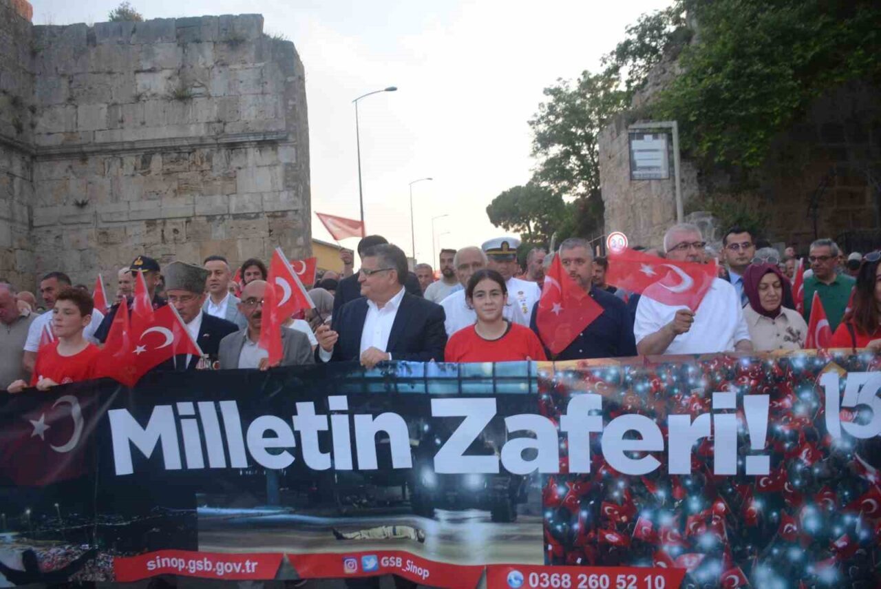 Sinop’ta, 15 Temmuz Demokrasi ve Milli Birlik Günü kapsamında mehter