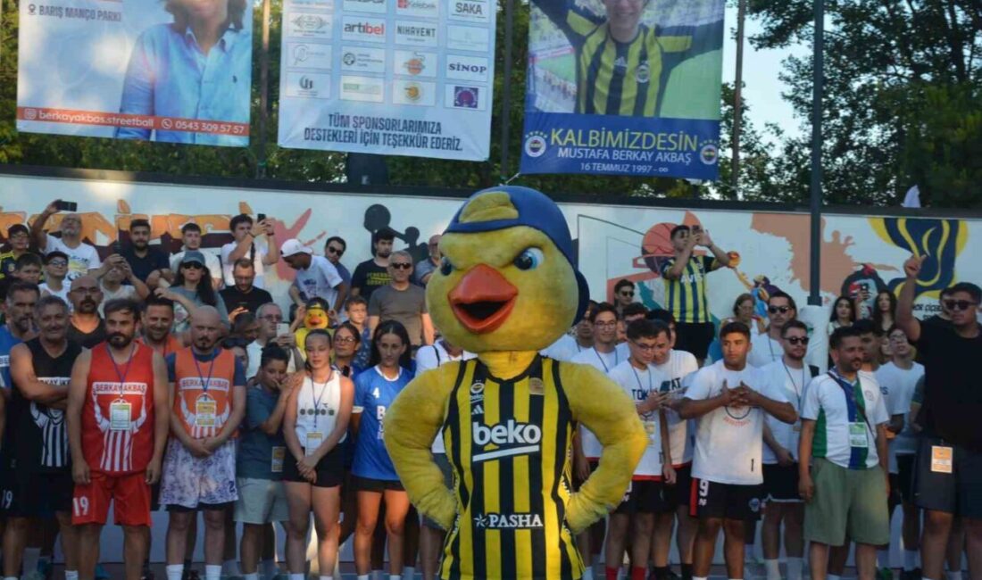 Sinop’ta, 8. Geleneksel Uluslararası Mustafa Berkay Akbaş Turnuvası düzenlenen açılış