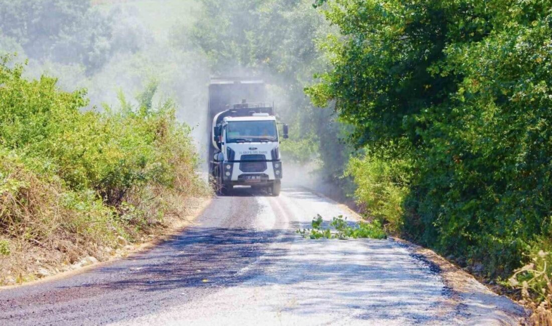 Sinop’ta asfalt ve yol iyileştirme çalışmaları sürerken, Valisi Ali Osman