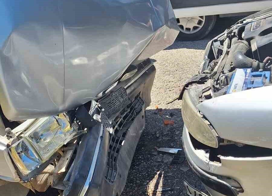 Sinop’un Gerze ilçesinde iki otomobilin çarpışması sonucu 5 kişi yaralandı.