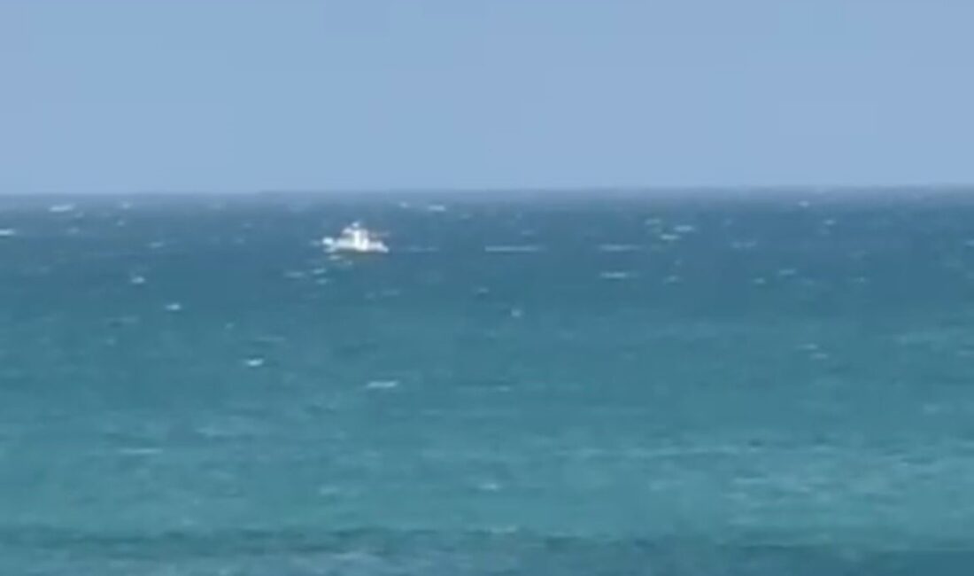 Sinop’ta kano ile denize açılan 2 genç kız, rüzgarın etkisiyle