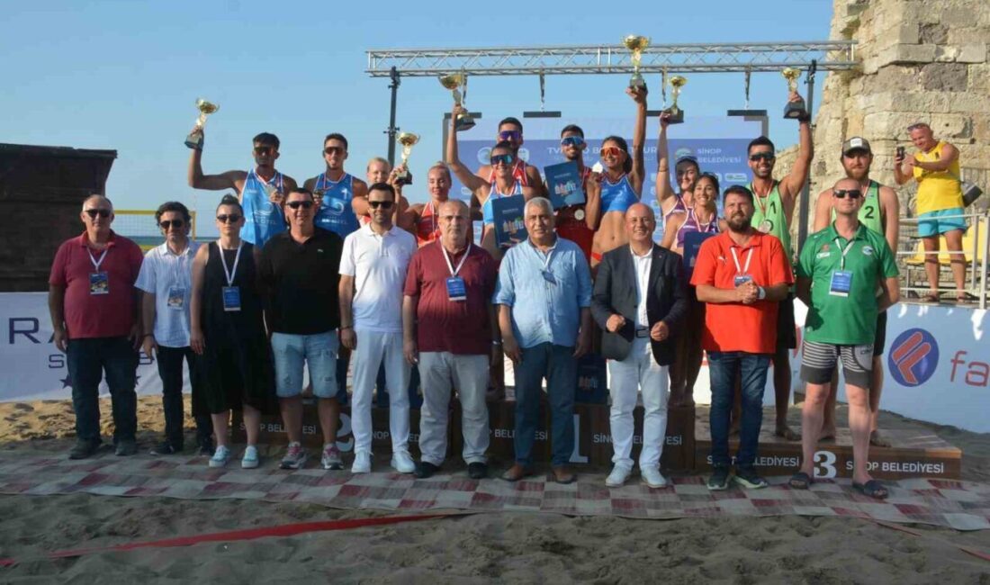 Türkiye Voleybol Federasyonu (TVF) ile Sinop Belediyesi iş birliğiyle düzenlenen