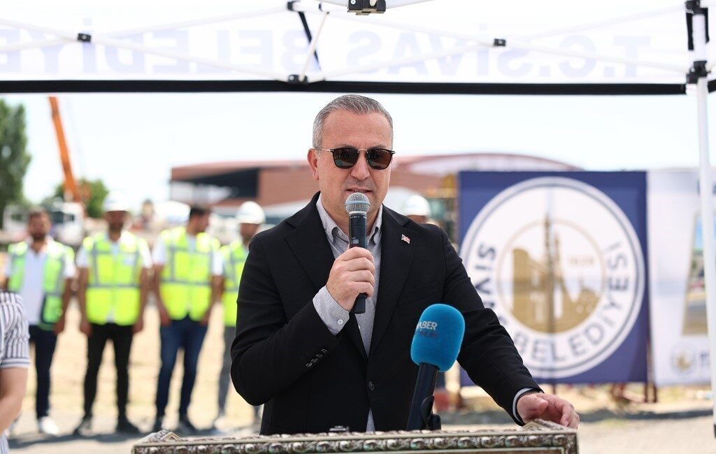 Sivas Belediyesi tarafından Sıcak Çermik bölgesinde kadın ve erkelerin kullanabileceği