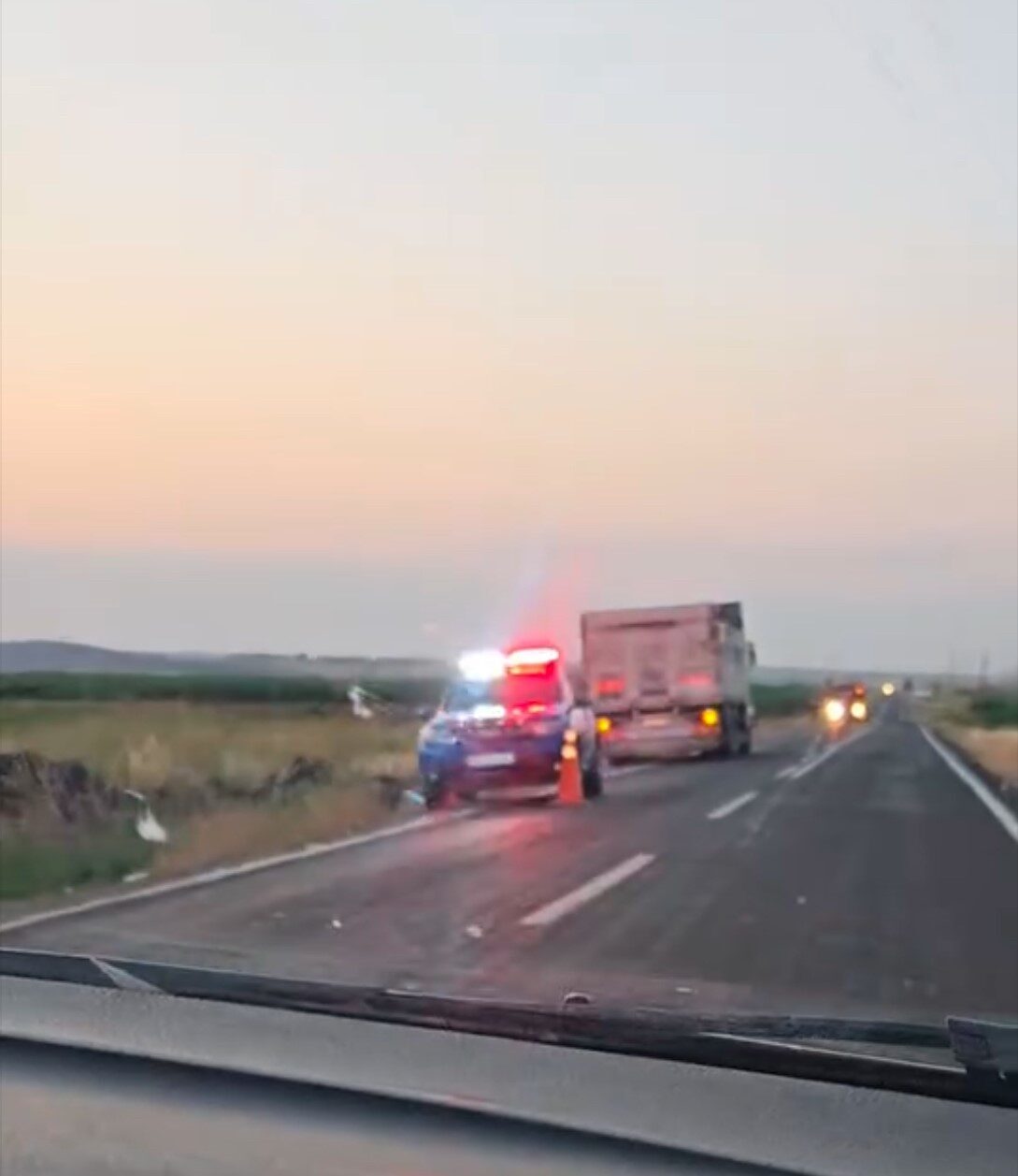 Viranşehir-Siverek karayolunda tarım işçilerini taşıyan iki pikabın çarpışması sonucu meydana