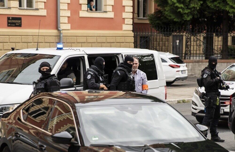 Slovakya Başbakanı Robert Fico’ya bir yıldan uzun bir süre önce