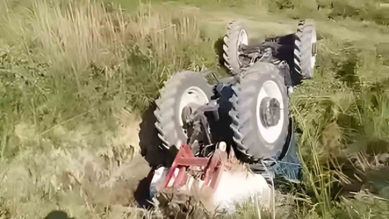 Aydın’ın Söke ilçesine bağlı Yuvaca Mahallesi yakınlarında meydana gelen kazada,