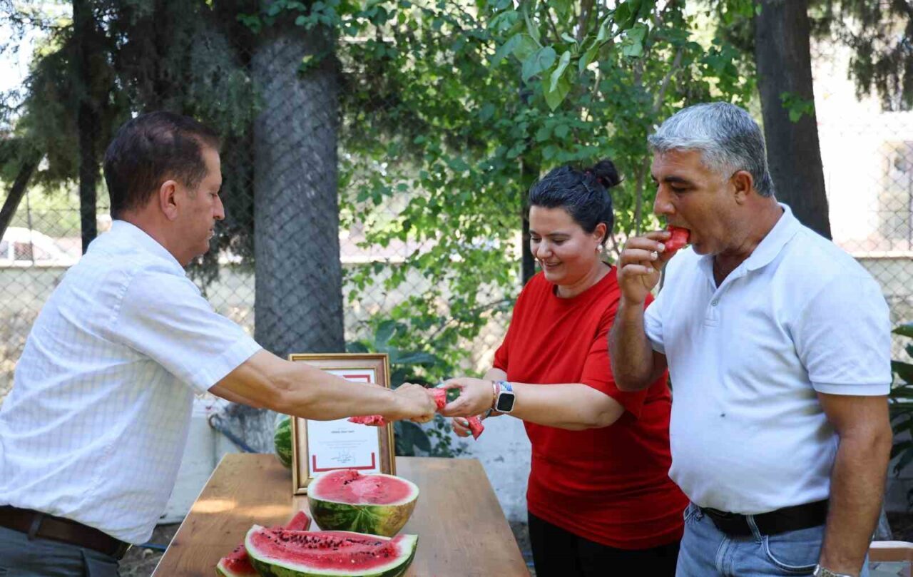 Sosyal medyada yaşanan ‘Türkiye’nin en iyi karpuzu Diyarbakır’da yetişir’ tartışmalarının