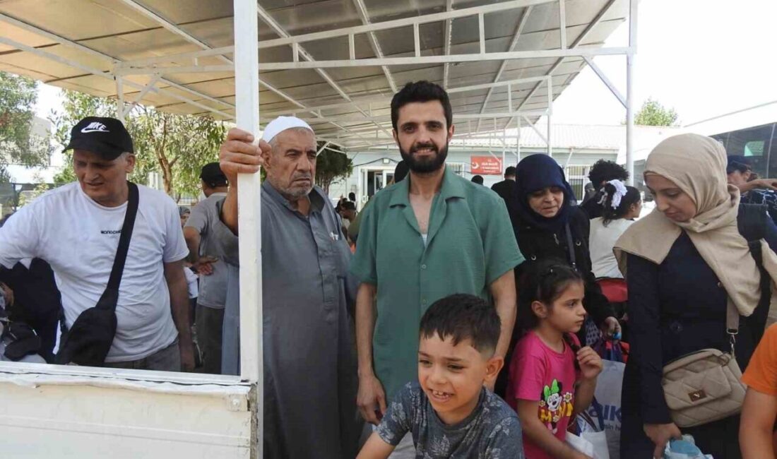 Esad rejiminin sona ermesinin ardından Kilis Öncüpınar Sınır Kapısı’nda Suriyeli