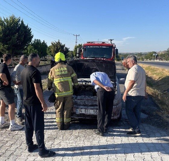 Balıkesir-Bursa karayolu Balıkesir istikameti Susurluk Şeker Fabrikası mevkisinde meydana gelen