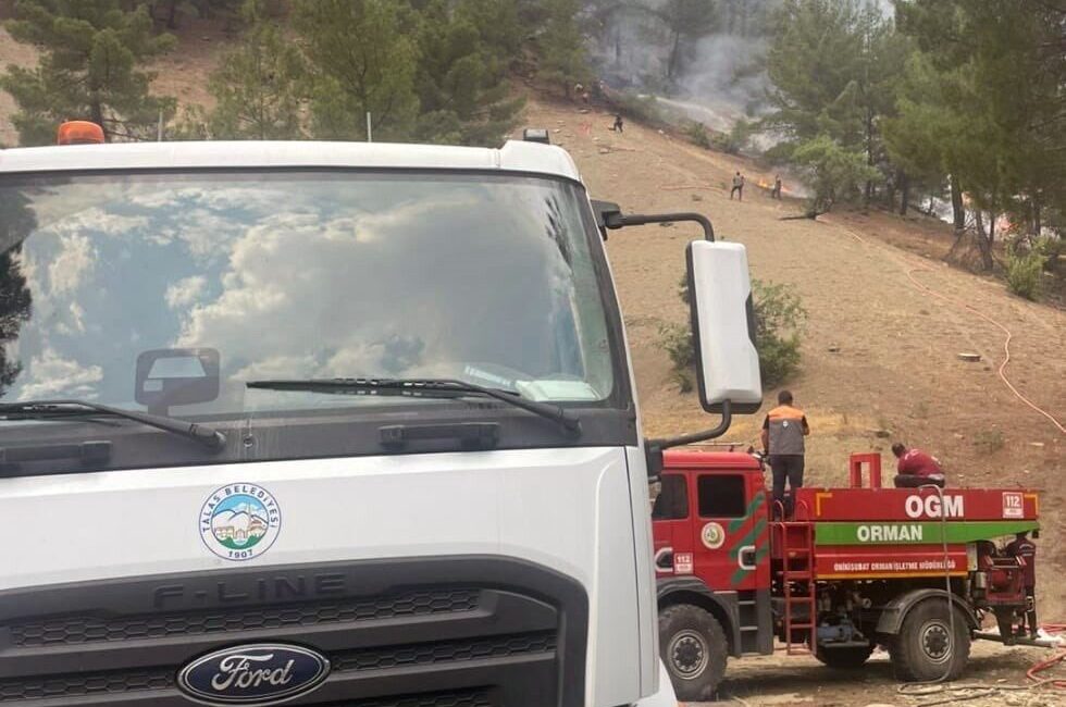 Talas Belediyesi; Kahramanmaraş’ta meydana gelen orman yangınına karşı yürütülen söndürme