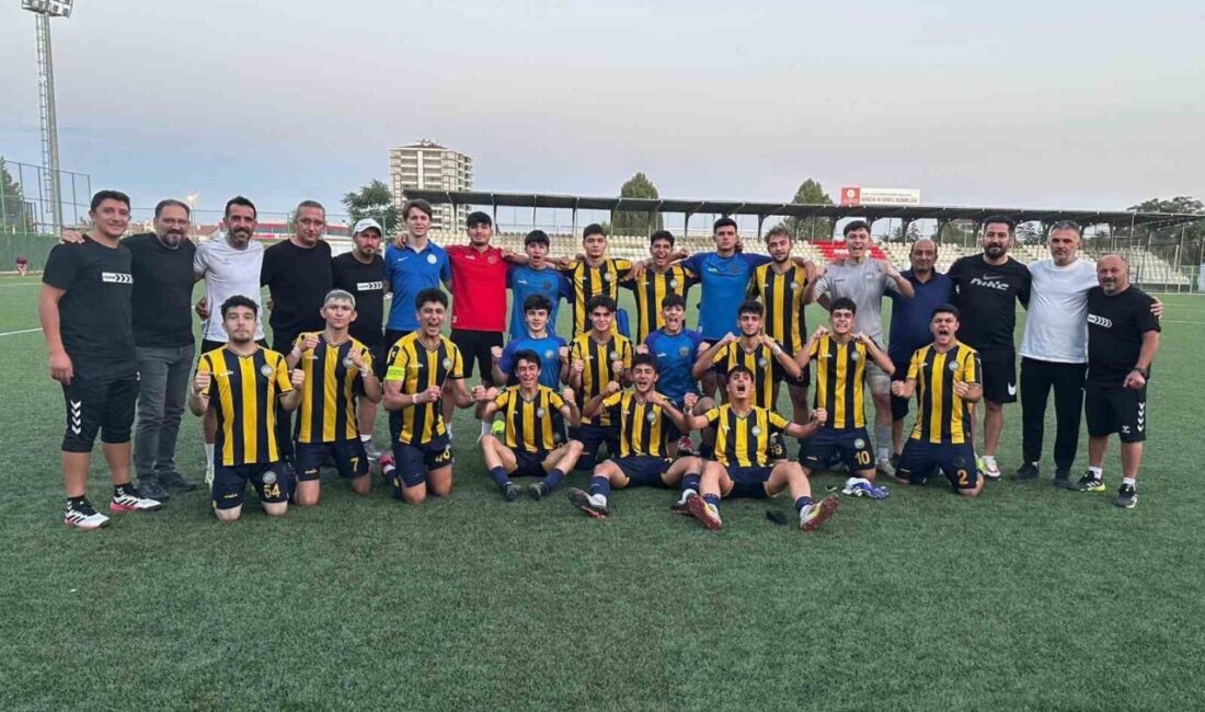 Talas Belediyespor U17 takımı adını son 4 takım arasında yazdırdı.