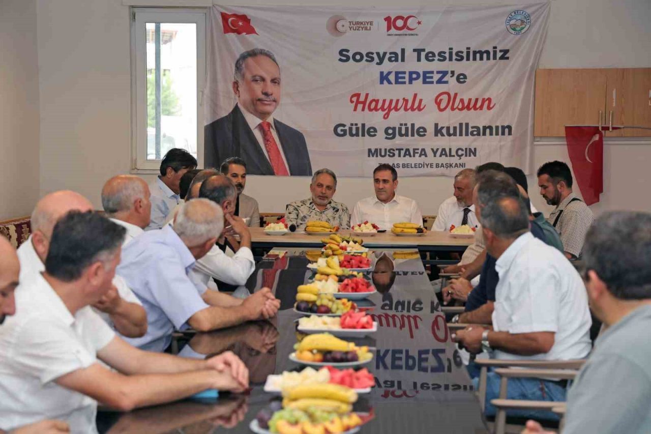 Talas Belediye Başkanı Mustafa Yalçın, mahallelerin ihtiyaçlarını yerinde değerlendirmek ve