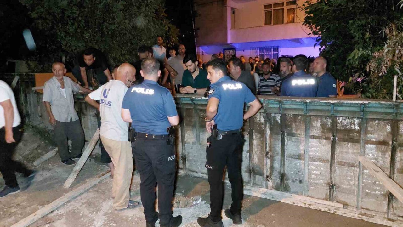 Samsun’da bir kişi yeni satın aldığı arsadan geçen yolu tapulu