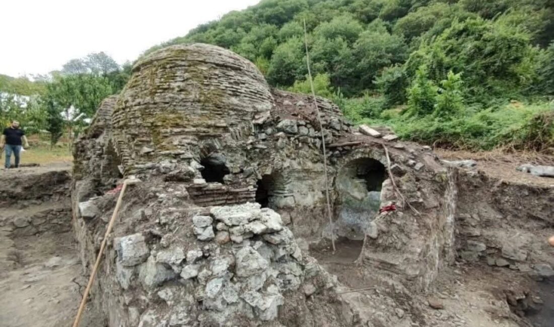 Gölcük Yukarı Halıdere’de bulunan tarihi Osmanlı hamamı aslına uygun restore