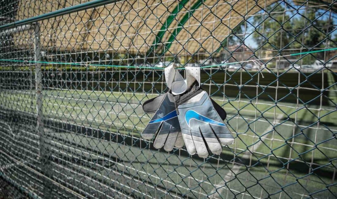 Bursaspor’un kurucu kulüplerinden biri olan 1326 Pınarbaşı Spor, gerekçe gösterilmeden