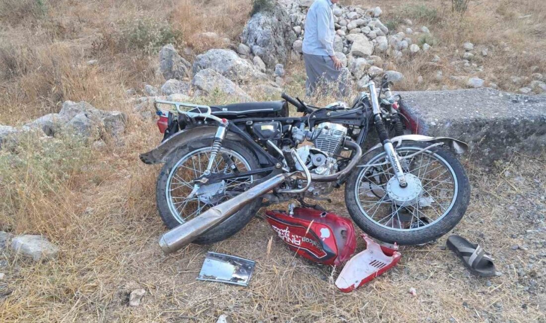 Mersin’de traktörün motosikletle çarpışması sonucu meydana gelen kazada 1 kişi