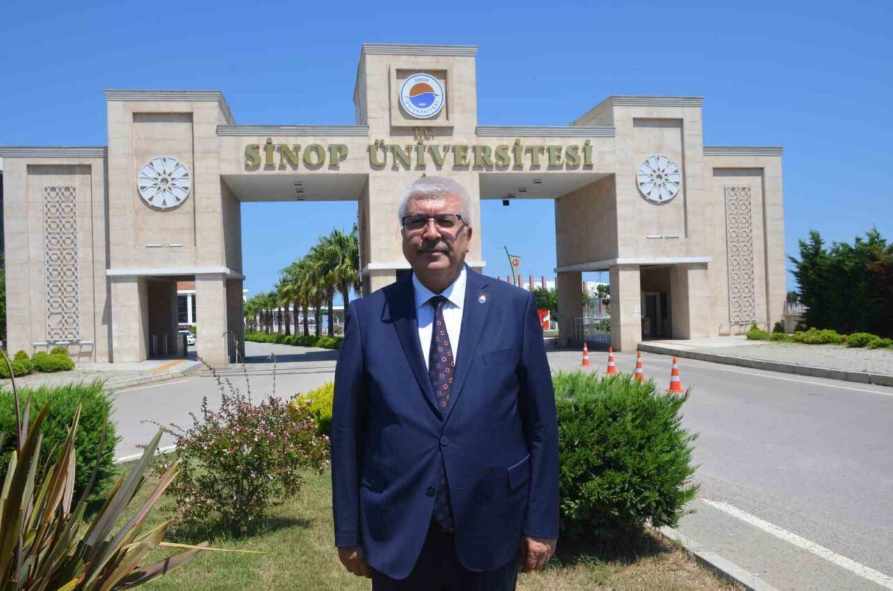 Sinop Üniversitesi Rektörü Prof. Dr. Şakir Taşdemir, YKS tercih süreci