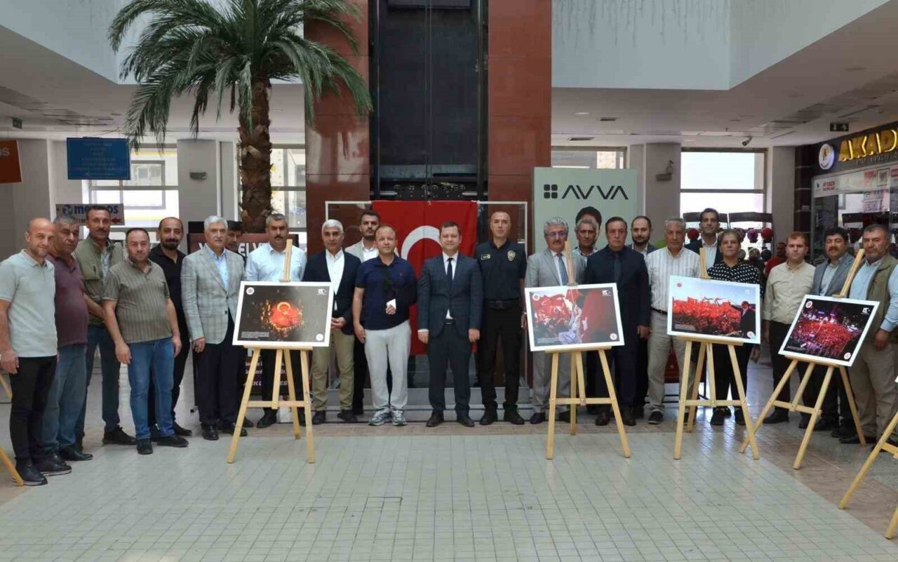 Bitlis’in Tatvan ilçesinde 15 Temmuz Demokrasi ve Millî Birlik Günü