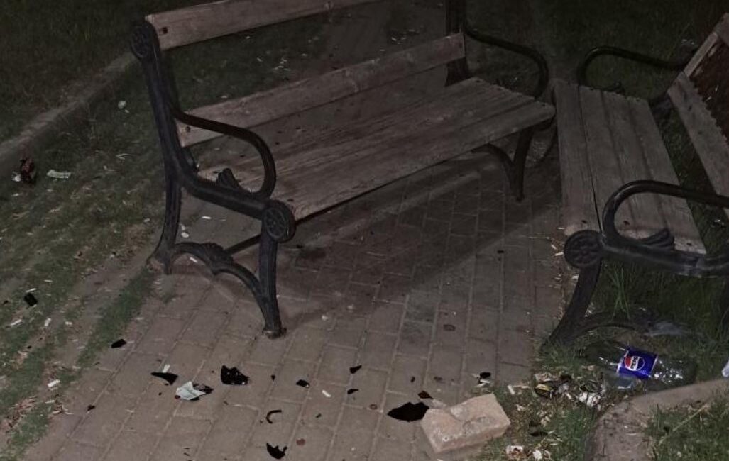 Kütahya’nın Tavşanlı ilçesi Karakova Mahallesi’ndeki çocuk parkının içler acısı durumu,