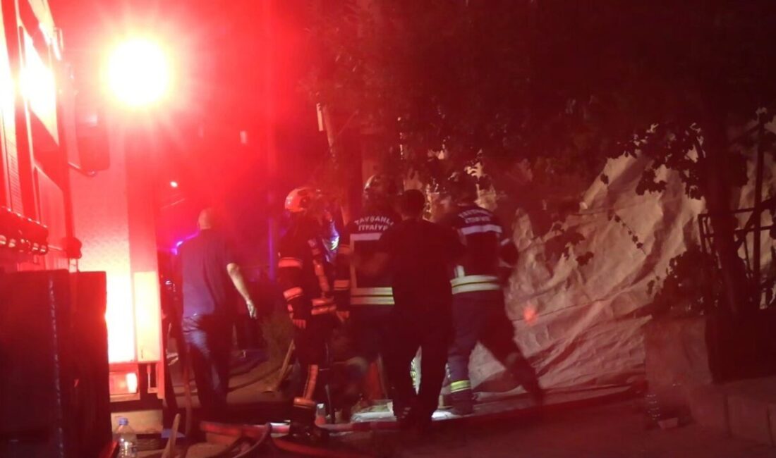 Kütahya’nın Tavşanlı ilçesinde bir ekmek fırınında çıkan yangında 3 kişi