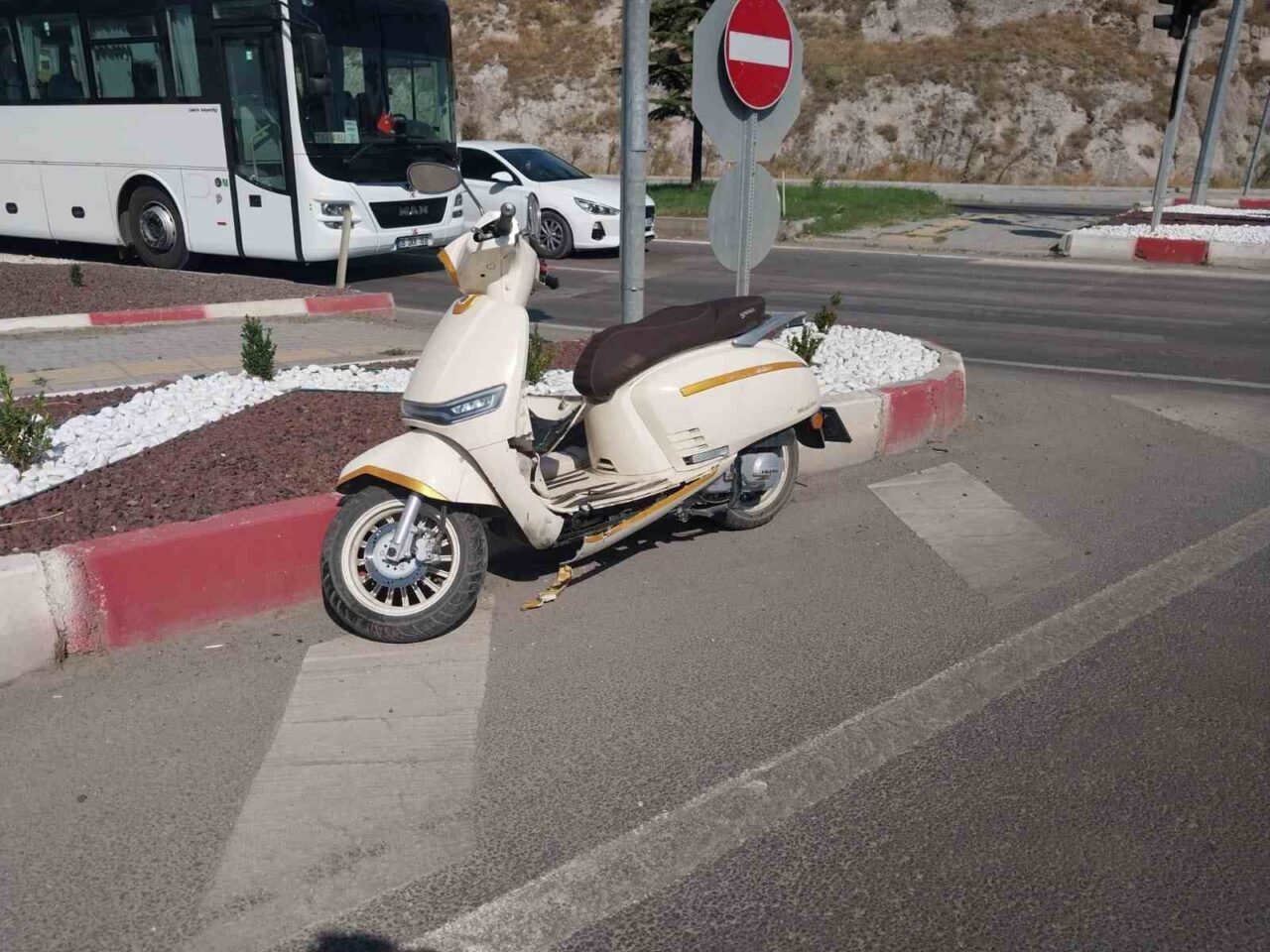 Kütahya’nın Tavşanlı ilçesinde 2 motosikletin çarpışması sonucu meydana gelen trafik