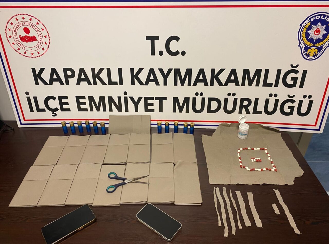 Tekirdağ’ın Kapaklı ilçesinde sokak çetelerine yönelik düzenlenen uyuşturucu operasyonunda 4