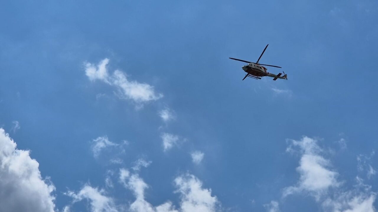 Tekirdağ’da dün denizde kaybolan 14 yaşındaki çocuğu arama çalışmalarına helikopter